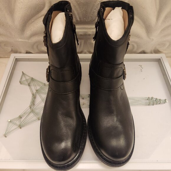 NEW SOFFT women's "Lalana" boots in black. Leather. NIB. Size 9 - Picture 4 of 11